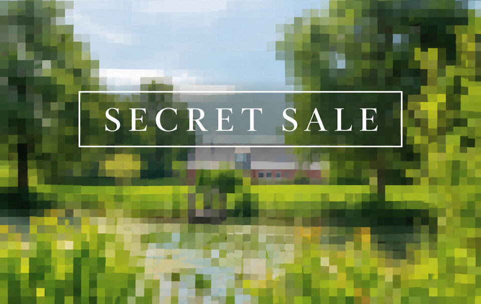 SECRET SALE
